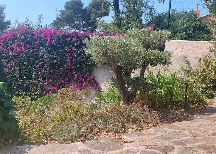 Villa Du Bau Rouge
